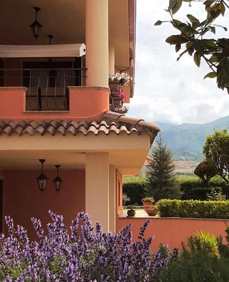 جريسوليا Villa Laregina المظهر الخارجي الصورة